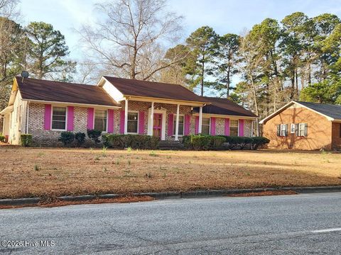 Homes For Sale - 2900 Carey Road<br/> Lenoir County, Kinston, NC 28504