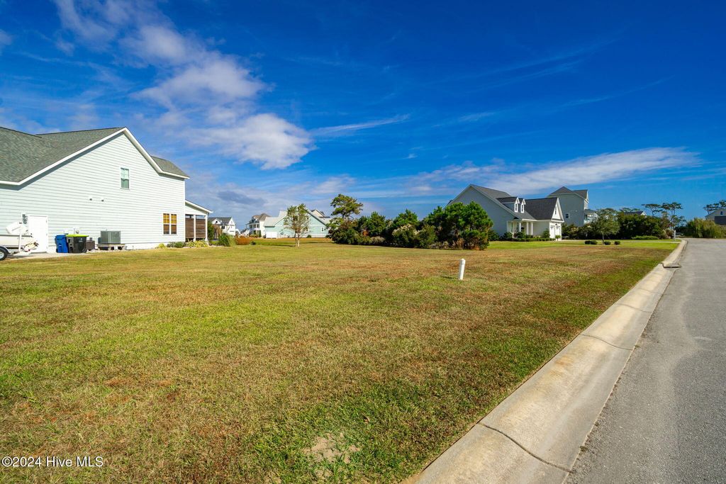 Photo of 1602 Mainsail Road, Morehead City, NC 28557 (MLS # 100560717)