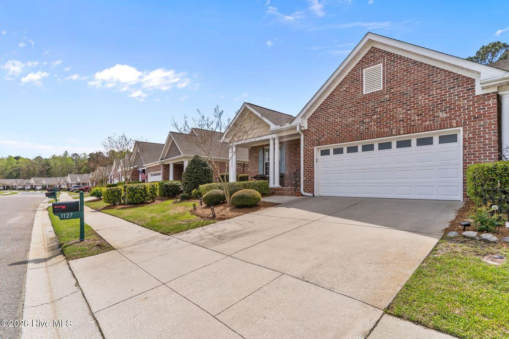Photo of 1127 Greensview Circle, Leland, NC 28451 (MLS # 100562744)