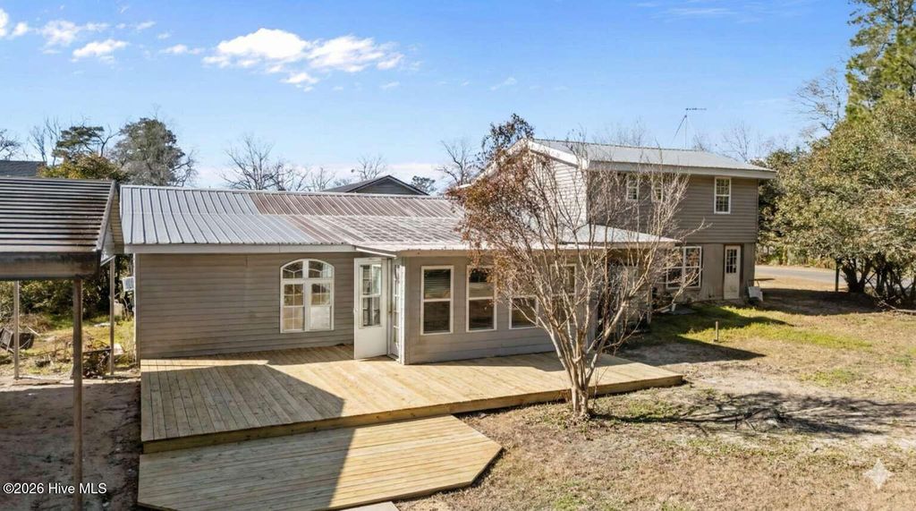 Photo of 144 Victoria Drive, Whiteville, NC 28472 (MLS # 100552349)