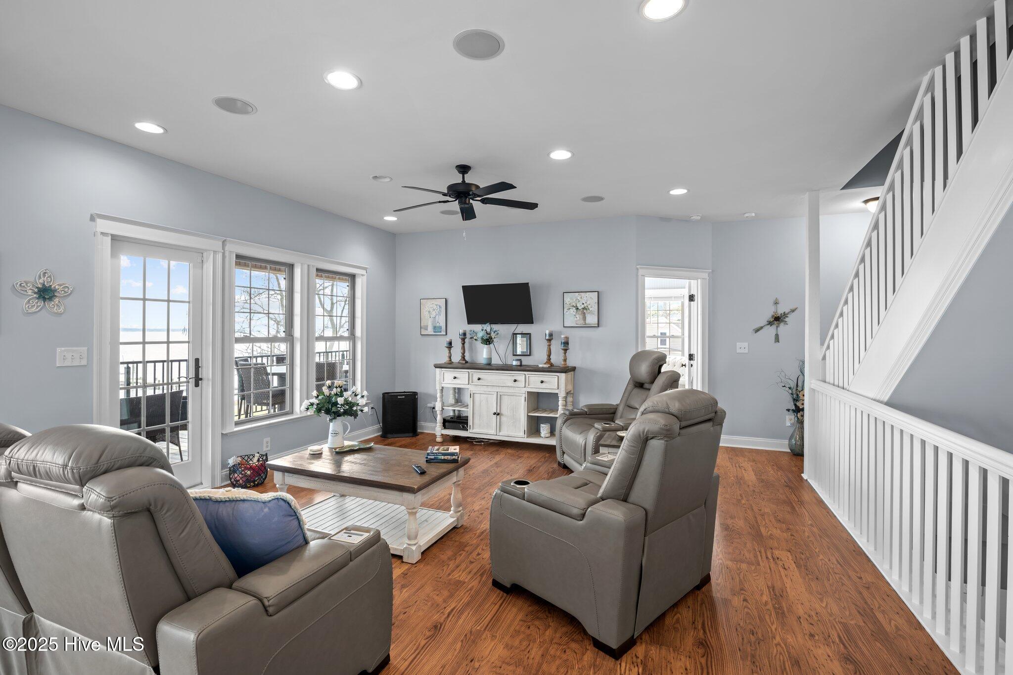 901 Down Shore Road