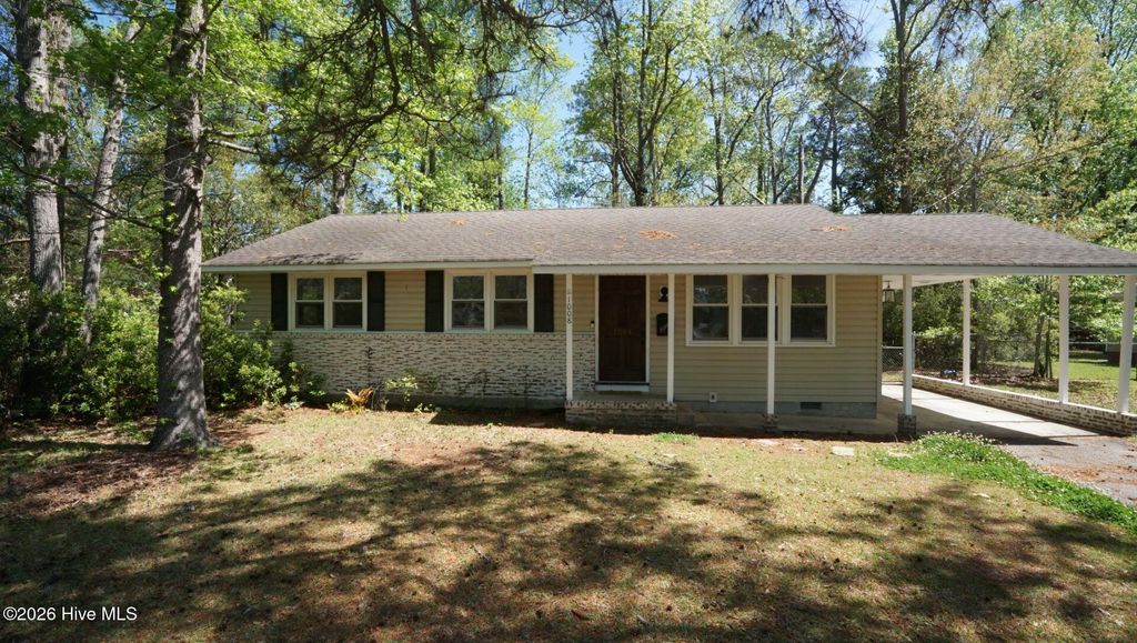 Photo of 1008 Hendricks Avenue, Jacksonville, NC 28540 (MLS # 100566833)