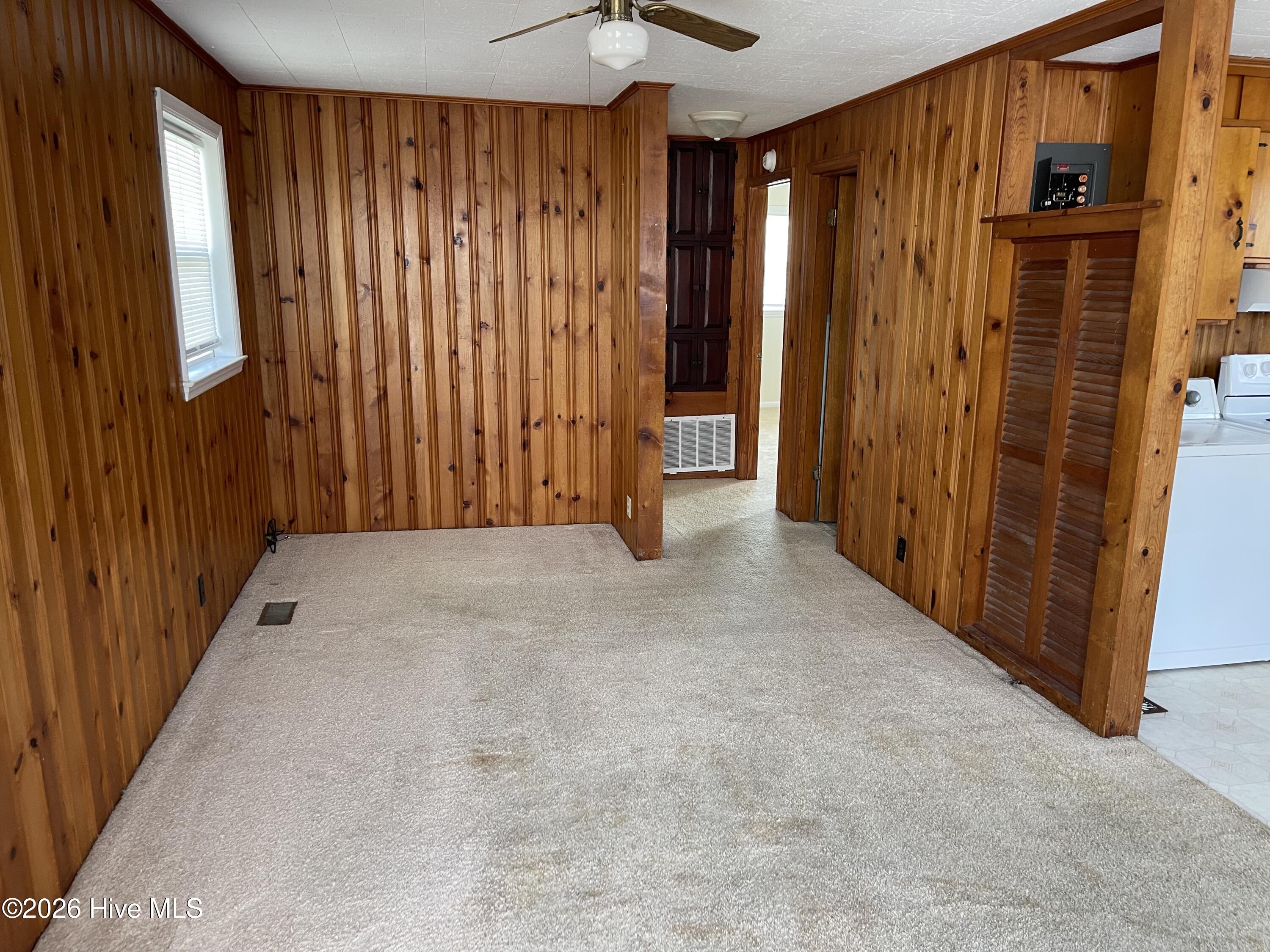 310 E Terminal Boulevard