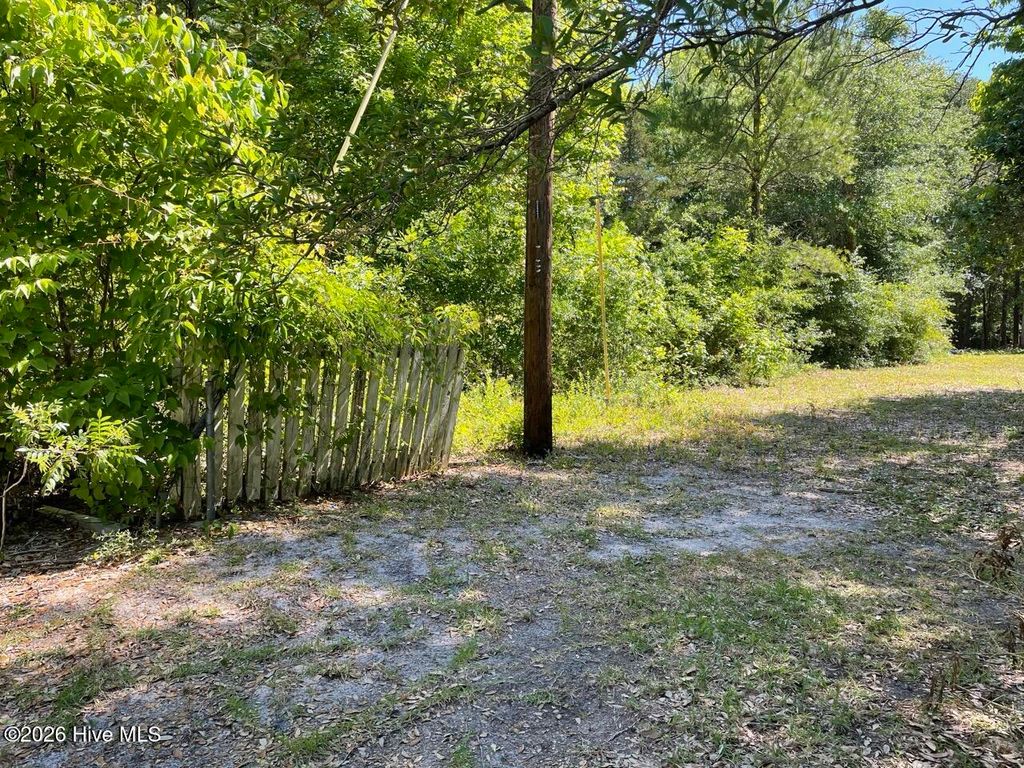 Photo of 104 Polly Lane, Newport, NC 28570 (MLS # 100575794)
