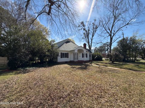 Homes For Sale - 1609 Lucerne Way<br/> New Bern, NC 28560