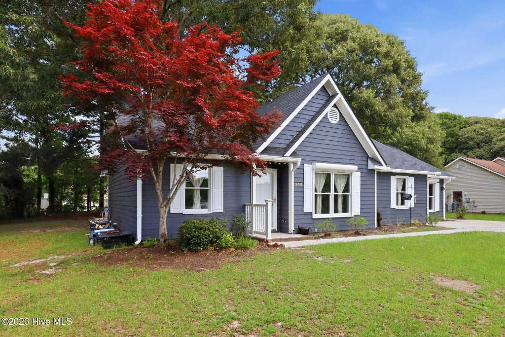 Photo of 552 Swansboro Loop Road, Swansboro, NC 28584 (MLS # 100603547)