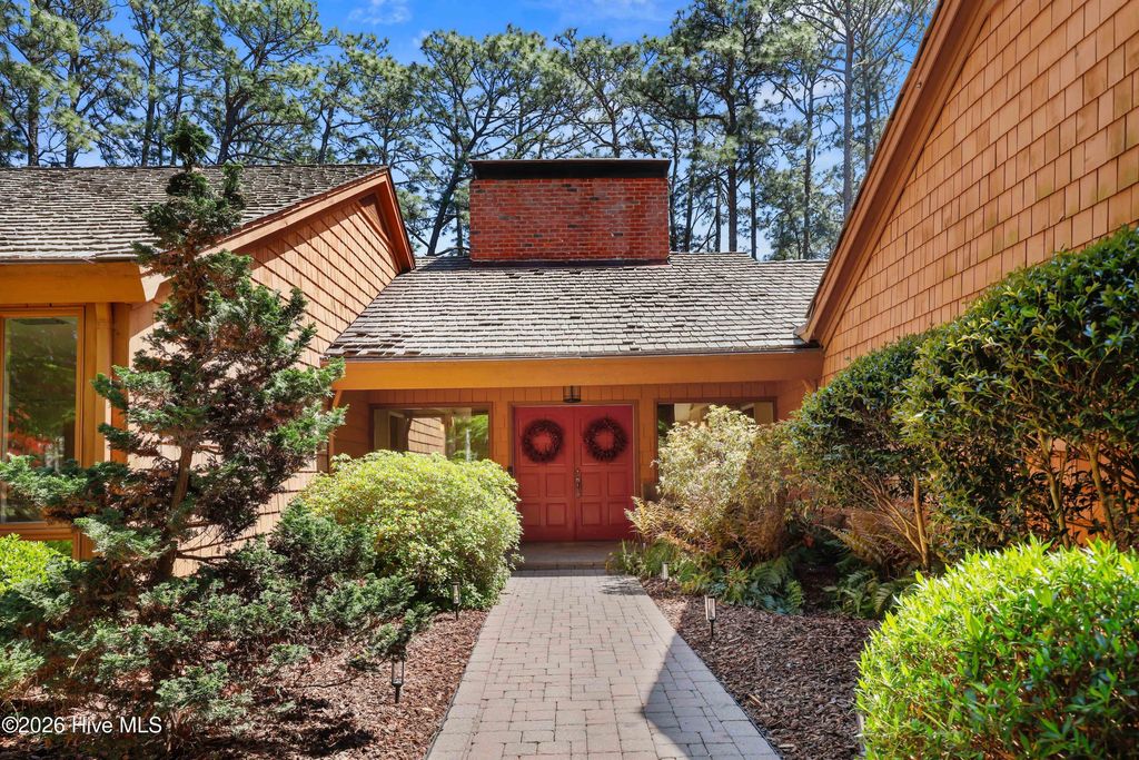 Photo of 90 El Dorado Street, Pinehurst, NC 28374 (MLS # 100568394)