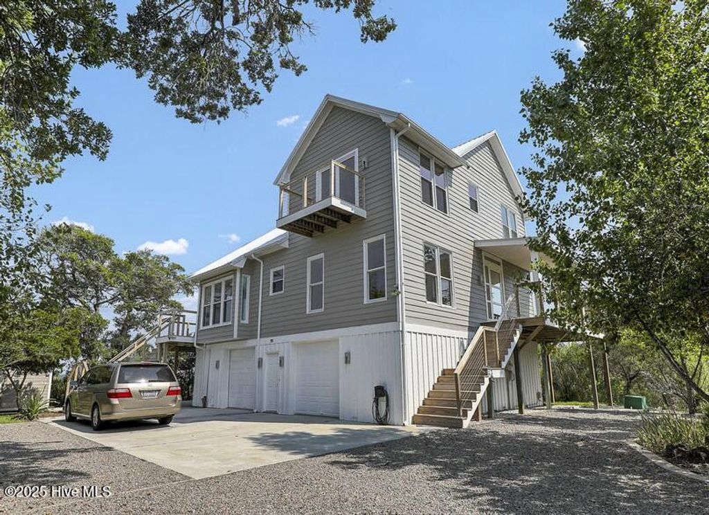 Photo of 50 S Oak Drive, Surf City, NC 28445 (MLS # 100516604)