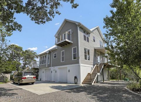 Homes For Sale - 50 S Oak Drive<br/> Pender County, Surf City, NC 28445