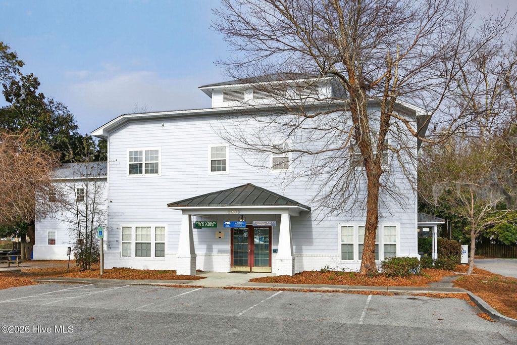 Photo of 6209 Oleander Drive #103, Wilmington, NC 28403 (MLS # 100570573)
