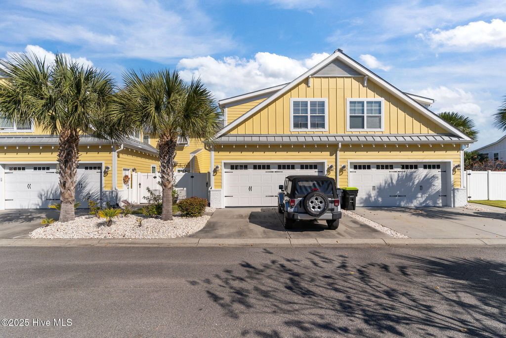 Photo of 1226 Kingfish Boulevard, Calabash, NC 28467 (MLS # 100540381)