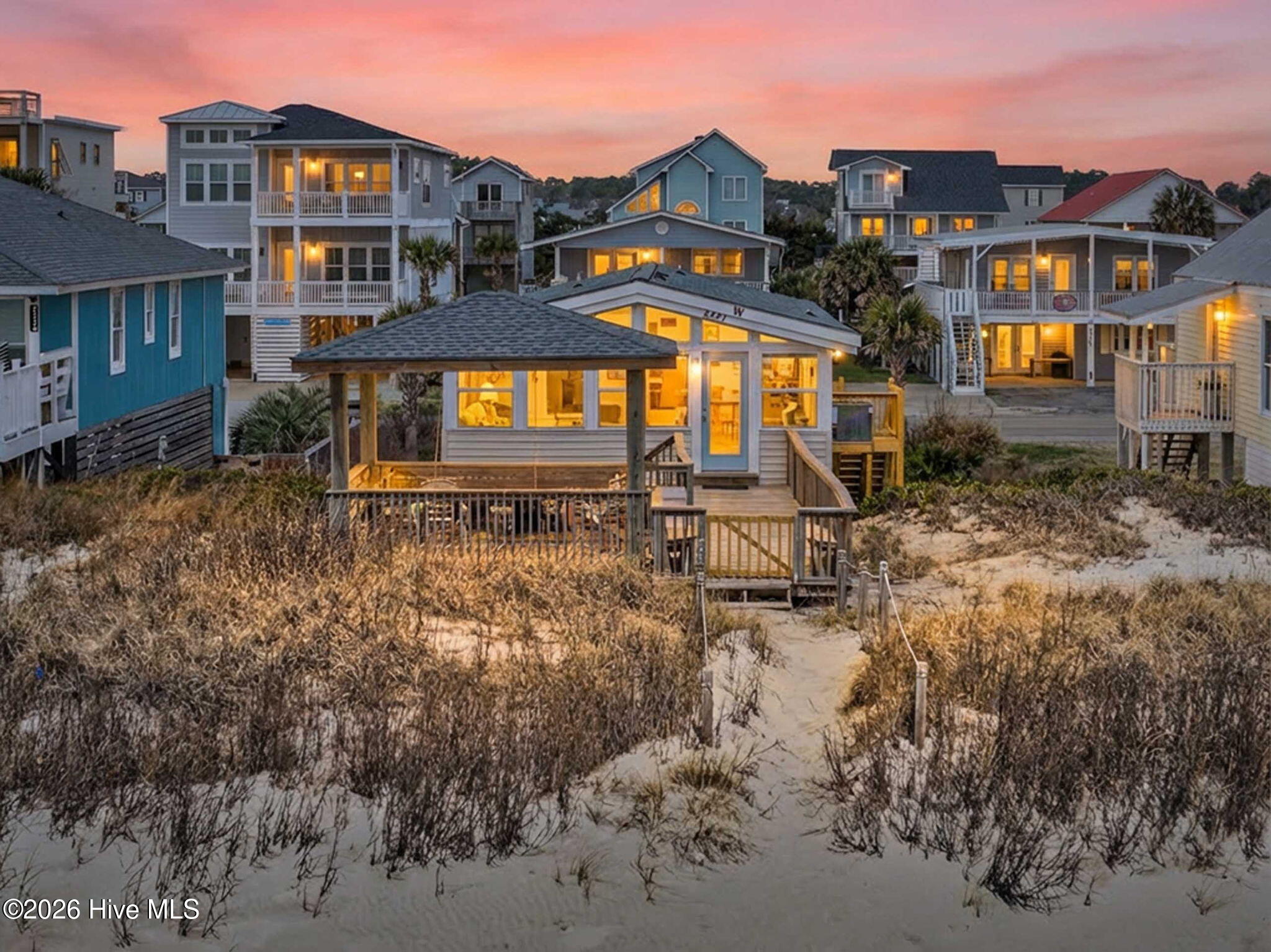 2521 W Beach Drive