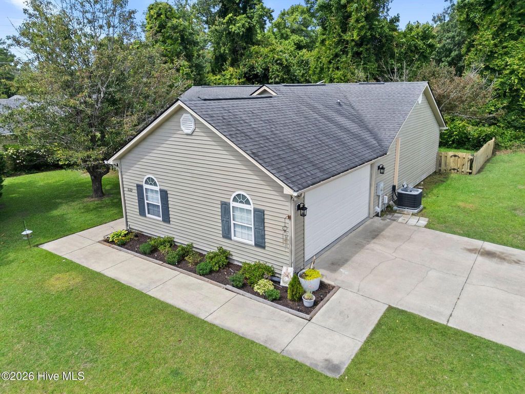 Photo of 533 Brook Street, Morehead City, NC 28557 (MLS # 100577601)