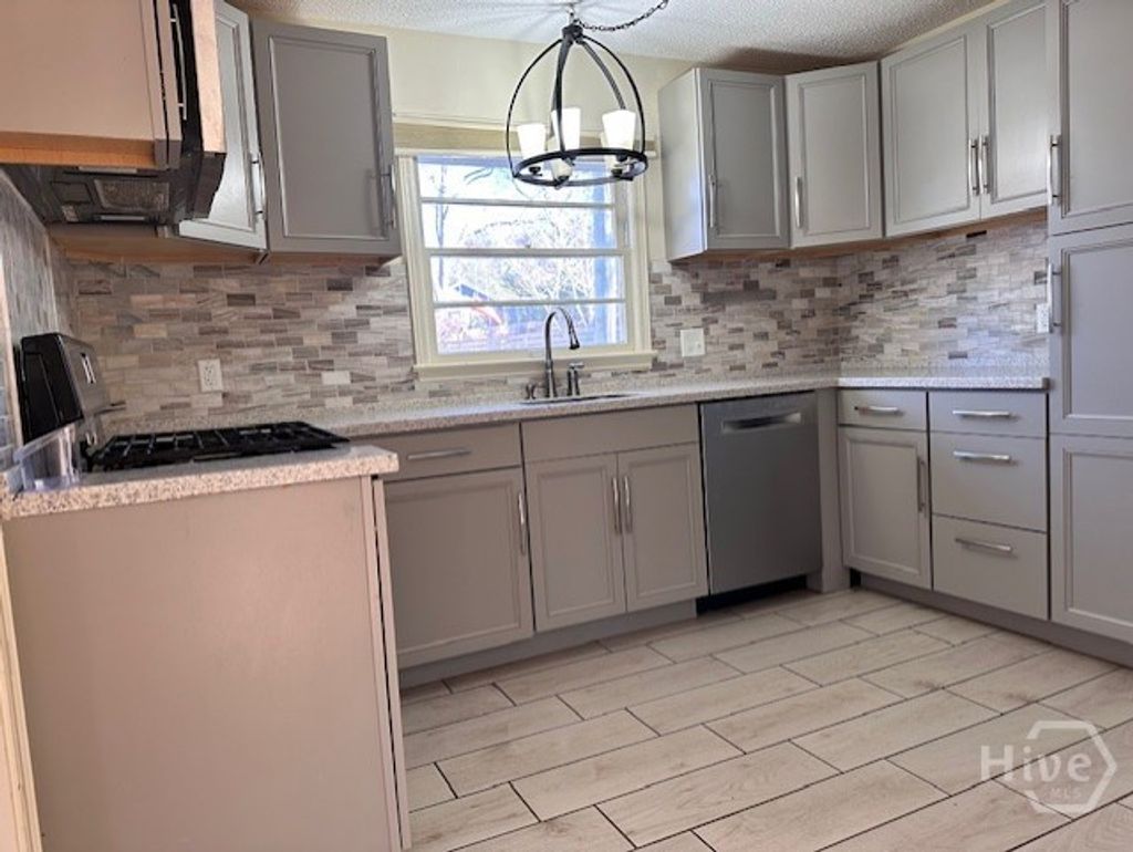 Photo of 305 King Avenue, Athens, GA 30606 (MLS # CL354670)