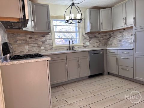 Photo of 305 King Avenue, Athens, GA 30606 (MLS # CL354670)