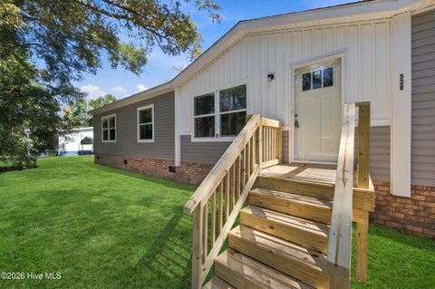 Tiny photo for 520 Lanier Avenue, Rocky Point, NC 28457 (MLS # 100610435)