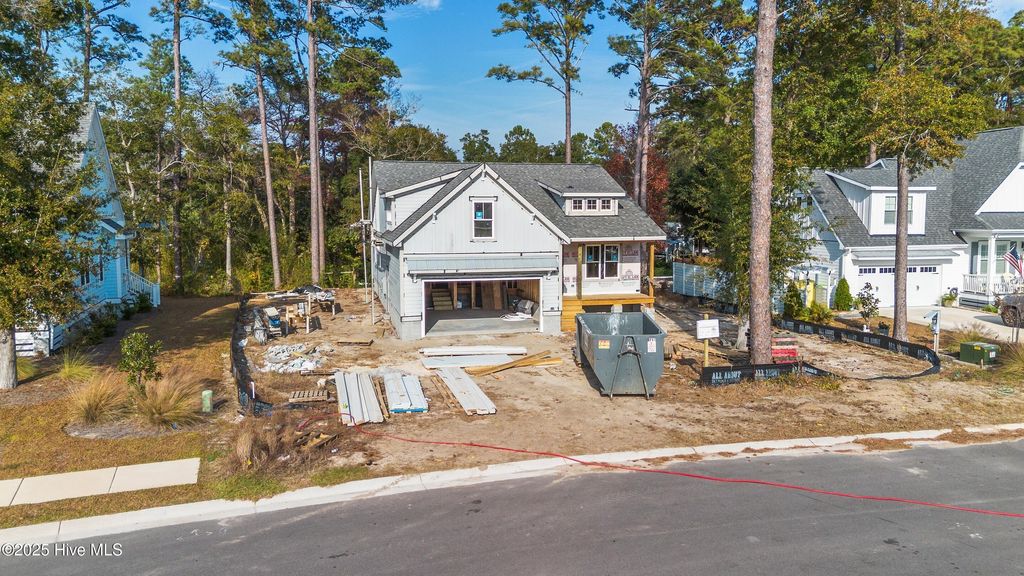 Photo of 418 Raven Glen Drive, Southport, NC 28461 (MLS # 100543070)