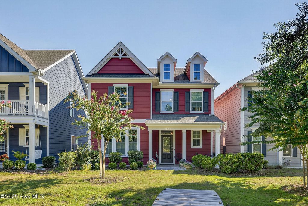 Photo of 7124 Maple Leaf Drive, Wilmington, NC 28411 (MLS # 100529833)