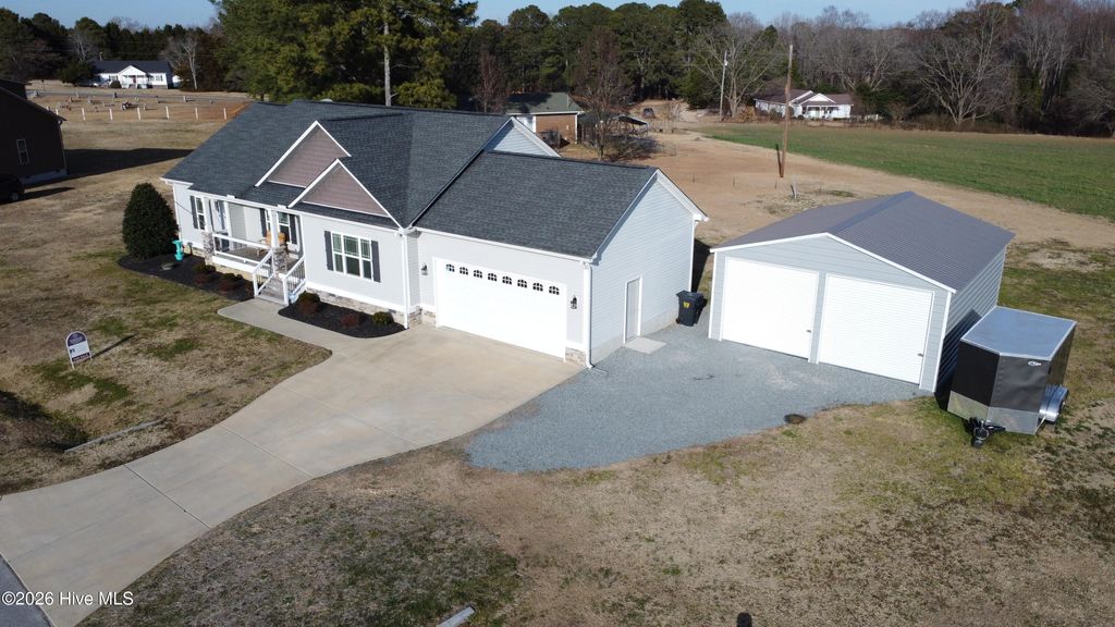 Photo of 111 Fox Run Court, Benson, NC 27504 (MLS # 100550467)