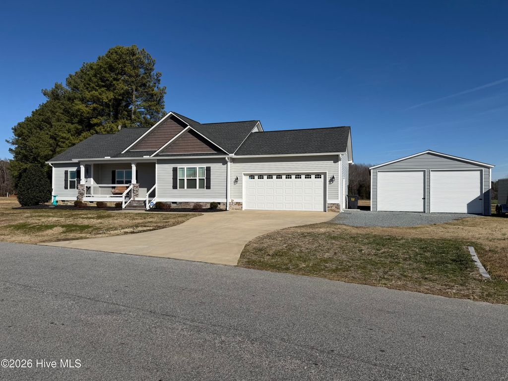 Photo of 111 Fox Run Court, Benson, NC 27504 (MLS # 100550467)