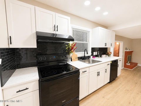 Tiny photo for 3202 College Road, Wilmington, NC 28412 (MLS # 100609853)