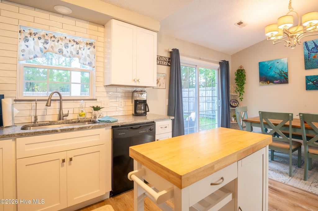 Photo of 819 Brewster Lane, Wilmington, NC 28412 (MLS # 100553127)