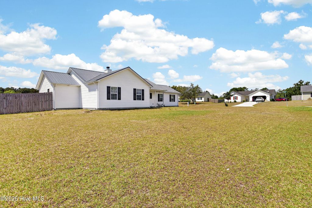 Photo of 107 Jenna Rea Road, Hubert, NC 28539 (MLS # 100566610)