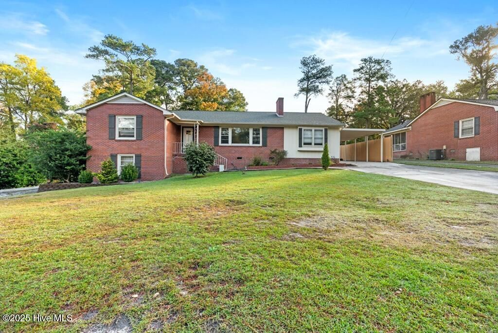 Photo of 121 Woodland Road E, Rockingham, NC 28379 (MLS # 100539463)