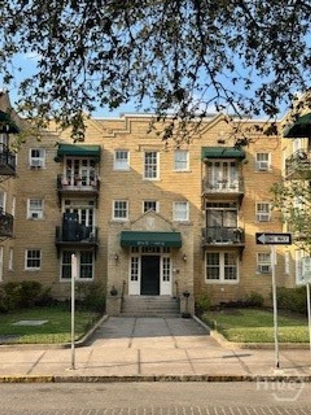 Photo of 210 E State Street #1, Savannah, GA 31401 (MLS # SA354542)