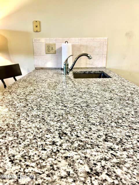 Tiny photo for 118 Dock Street #Apt 8, Wilmington, NC 28401 (MLS # 100586295)
