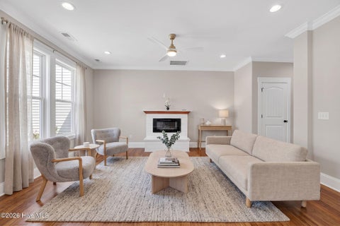 Tiny photo for 404 S Bodenheimer Street, Burgaw, NC 28425 (MLS # 100592688)
