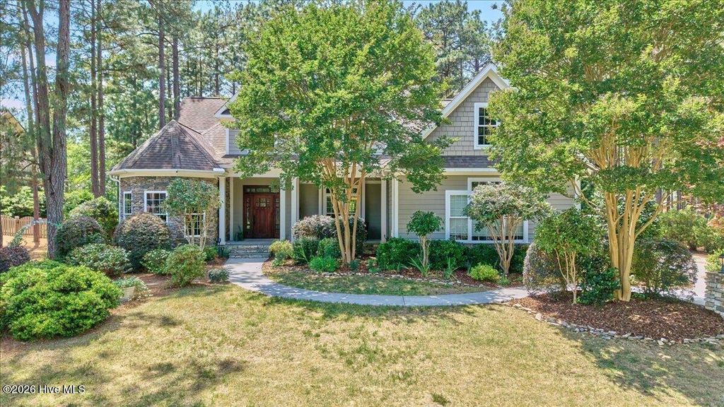 Photo of 10 Banning Drive, Whispering Pines, NC 28327 (MLS # 100575625)