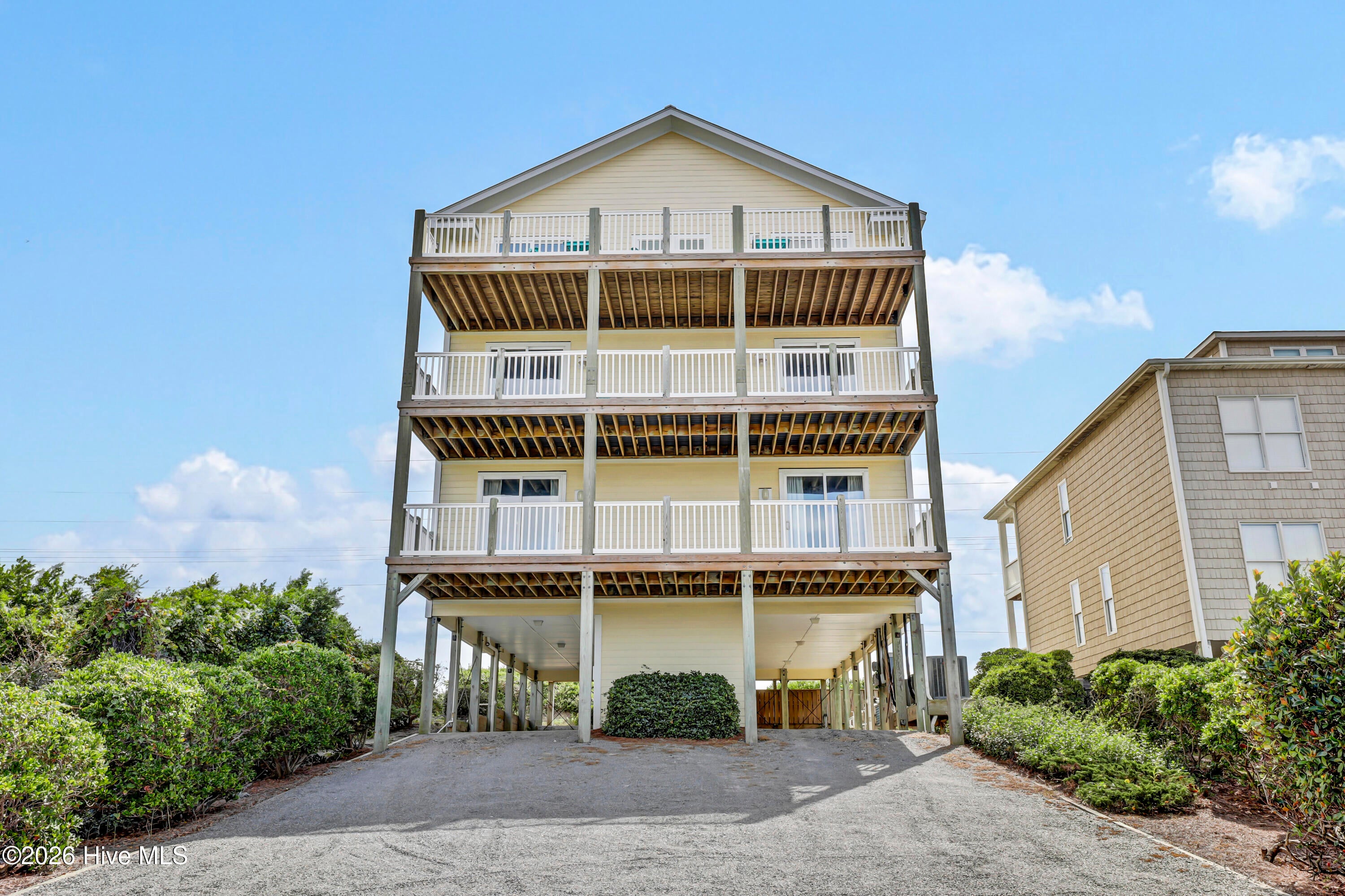 100 Oleander Court