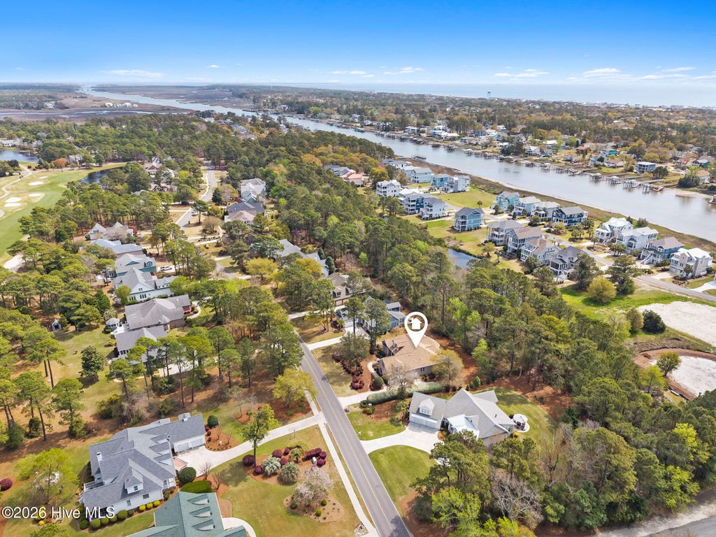 Photo of 2607 St James Drive SE, Southport, NC 28461 (MLS # 100565445)