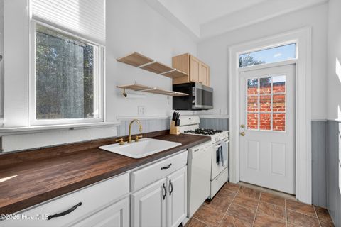 Tiny photo for 419 S Front Street, Wilmington, NC 28401 (MLS # 100555713)