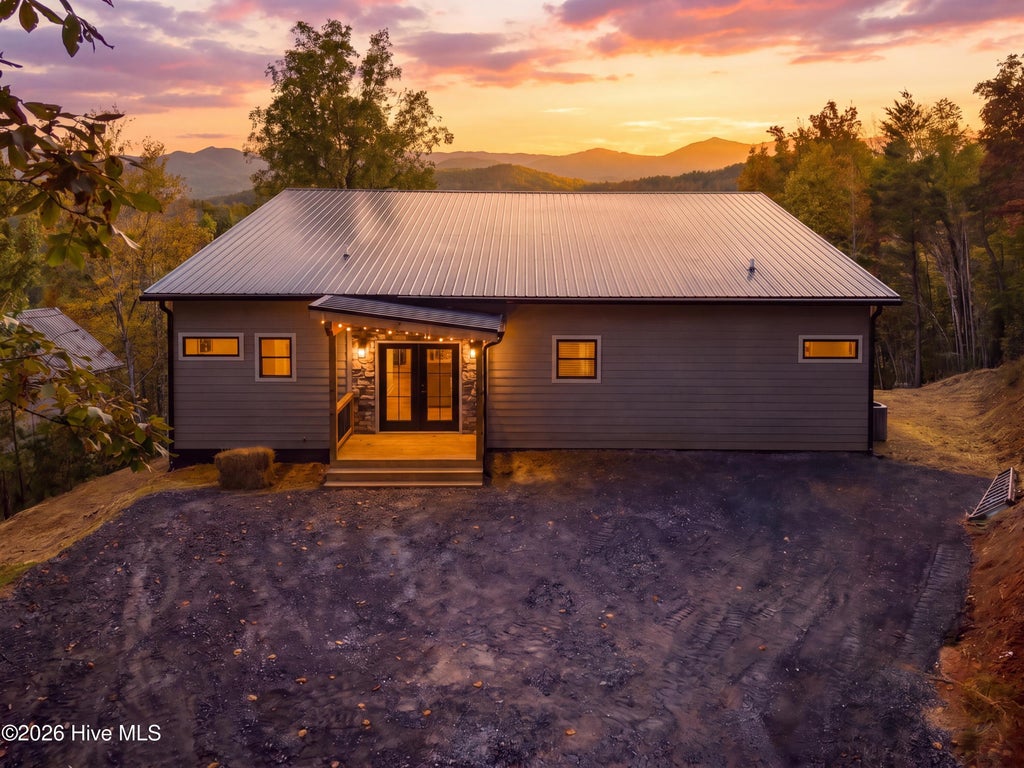 Photo of 447 Big Sky Drive, Murphy, NC 28906 (MLS # 100612262)