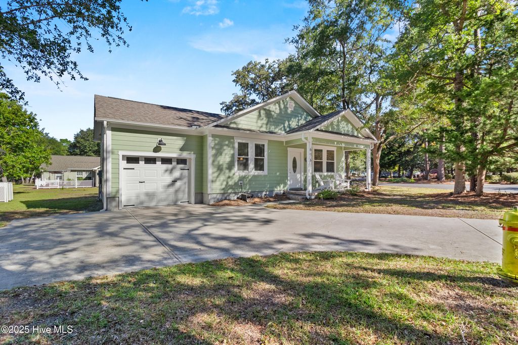 Photo of 696 Folly Drive, Bolivia, NC 28422 (MLS # 100537622)