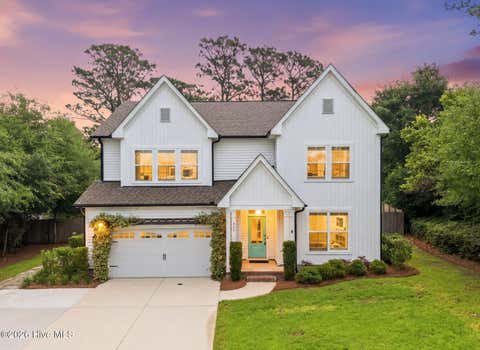 Homes For Sale - 413 Robert E Lee Drive<br/> Wilmington, NC 28412