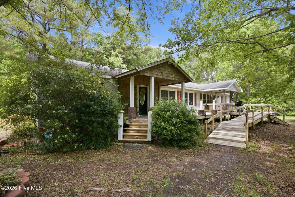 Photo of 104 Old River Road, Beaufort, NC 28516 (MLS # 100571285)
