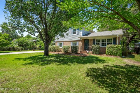 Photo of 4925 Pleasant Oaks Drive, Wilmington, NC 28412 (MLS # 100567633)
