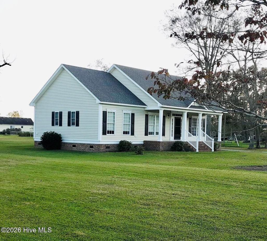 Photo of 112 Ed Sawyer Lane, Maple, NC 27956 (MLS # 100564955)