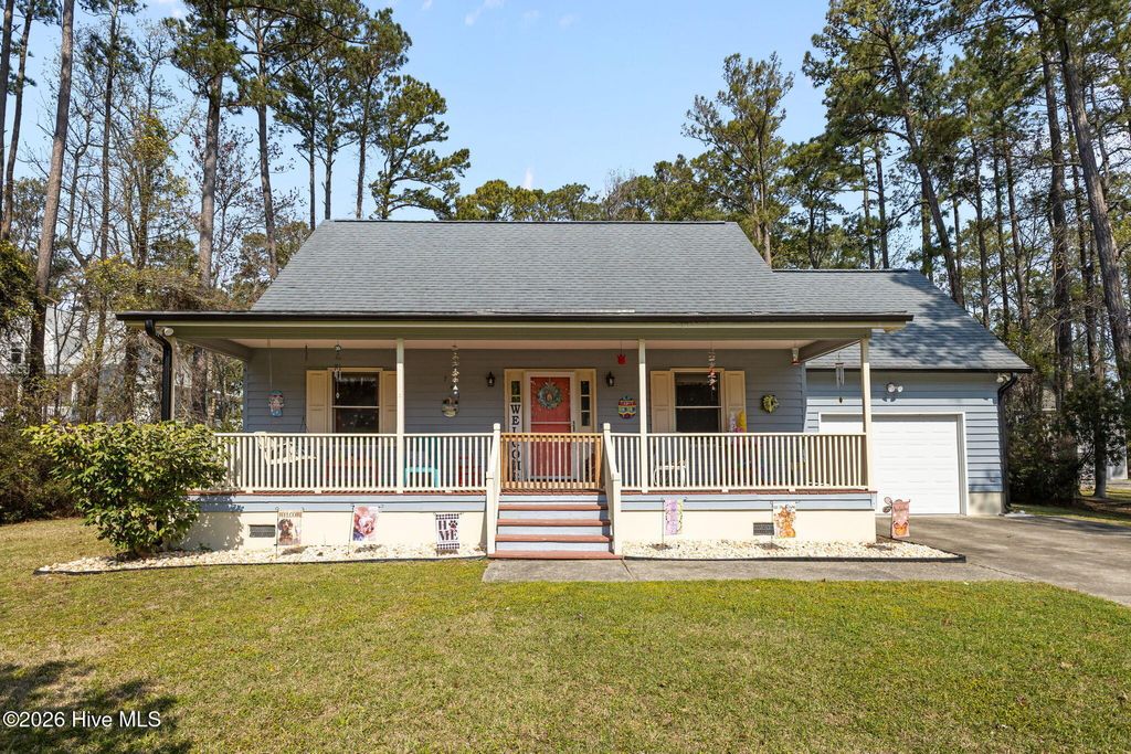 Photo of 741 Comet Drive, Beaufort, NC 28516 (MLS # 100563551)
