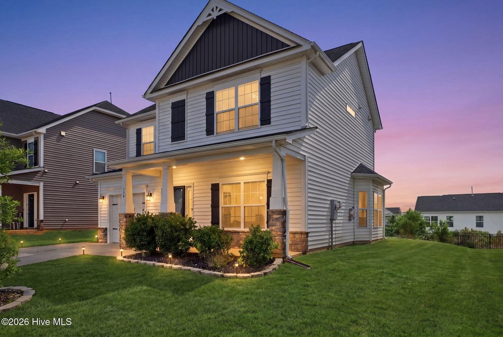 Photo of 764 Lakemont Drive, Clayton, NC 27520 (MLS # 100571342)
