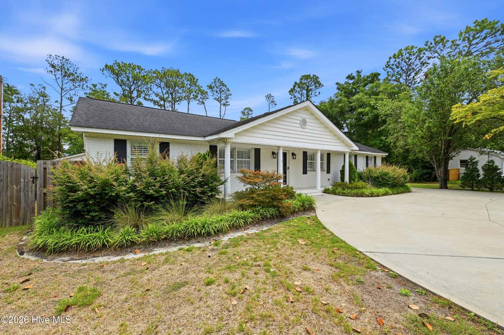 Photo of 141 S Cardinal Drive S, Wilmington, NC 28403 (MLS # 100591267)