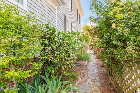 Tiny photo for 323 E 2nd Street, Washington, NC 27889 (MLS # 100555442)