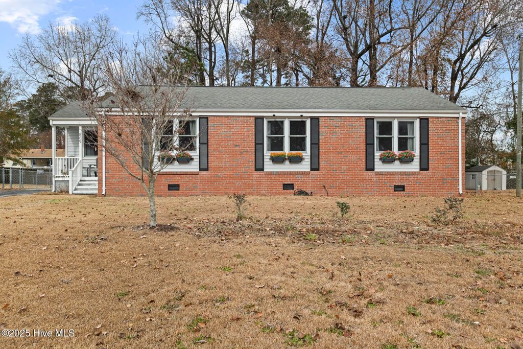 Photo of 809 Barn Street, Jacksonville, NC 28540 (MLS # 100546254)