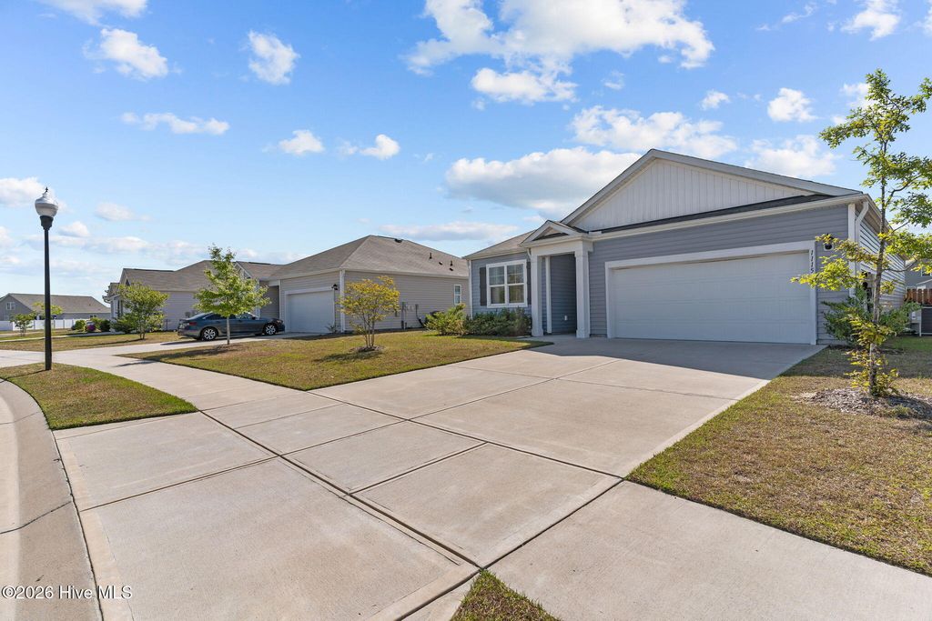 Photo of 1115 Burled Oak Ridge Loop SE, Bolivia, NC 28422 (MLS # 100569205)