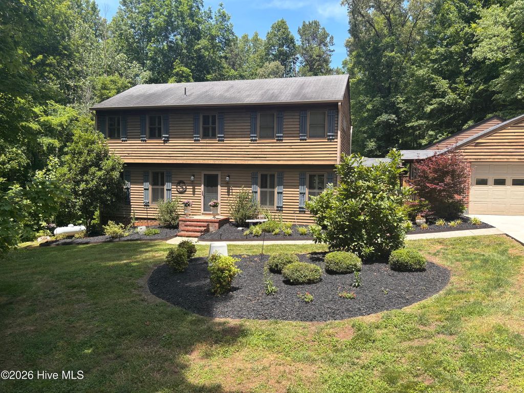 Photo of 1003 Scenic Drive, Graham, NC 27253 (MLS # 100577936)