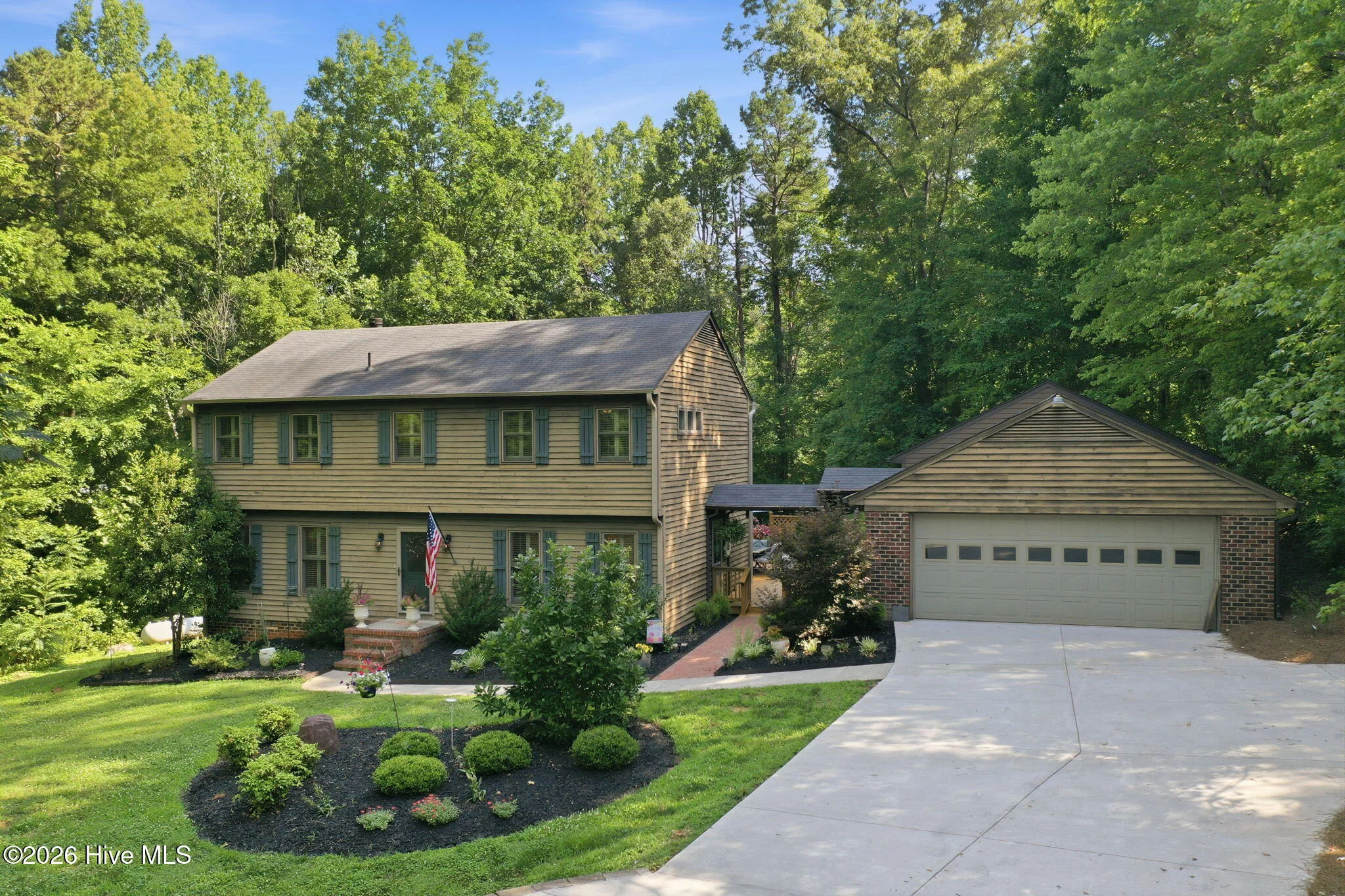 1003 Scenic Drive