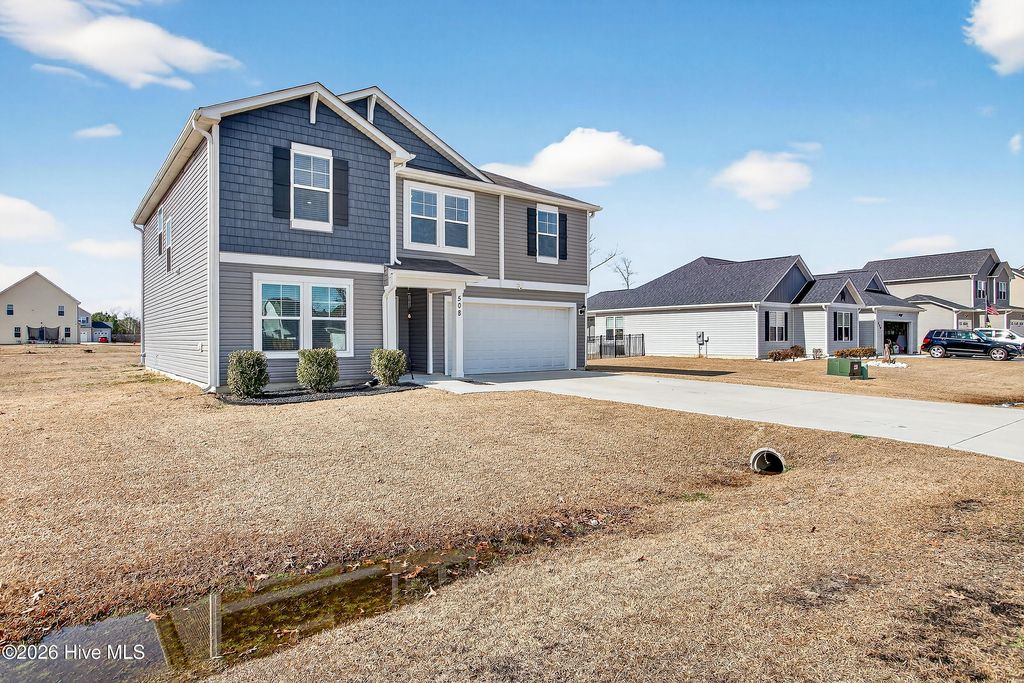 Photo of 508 Ranchers Lane, Jacksonville, NC 28546 (MLS # 100555689)